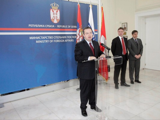 PRIORITET UKRAJINSKA KRIZA PRIORITET UKRAJINSKA KRIZA