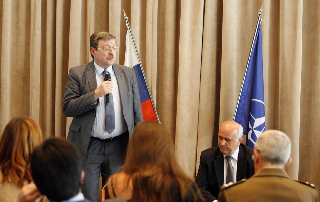 IZUZETAN DOPRINOS DIPLOMATIJI