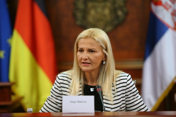 DORADA PLANA ZA SRBIJAGAS DORADA PLANA ZA SRBIJAGAS